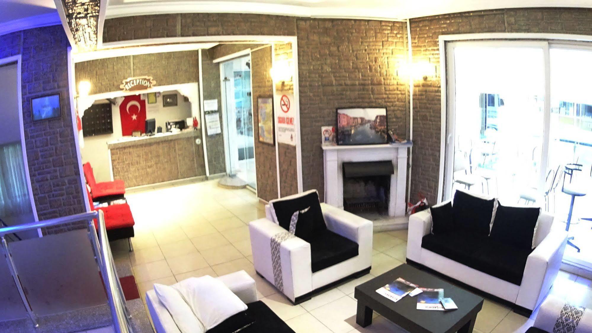Ada Butik Hotel 쿠사다시 외부 사진