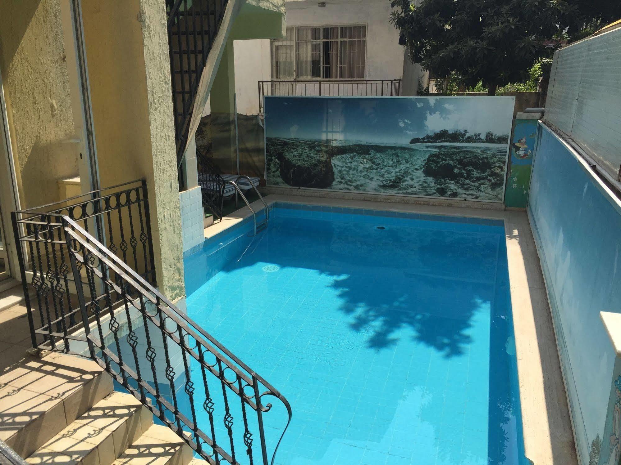Ada Butik Hotel 쿠사다시 외부 사진
